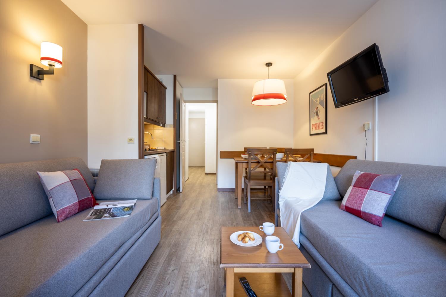 Les Trois Domaines 2p 4p