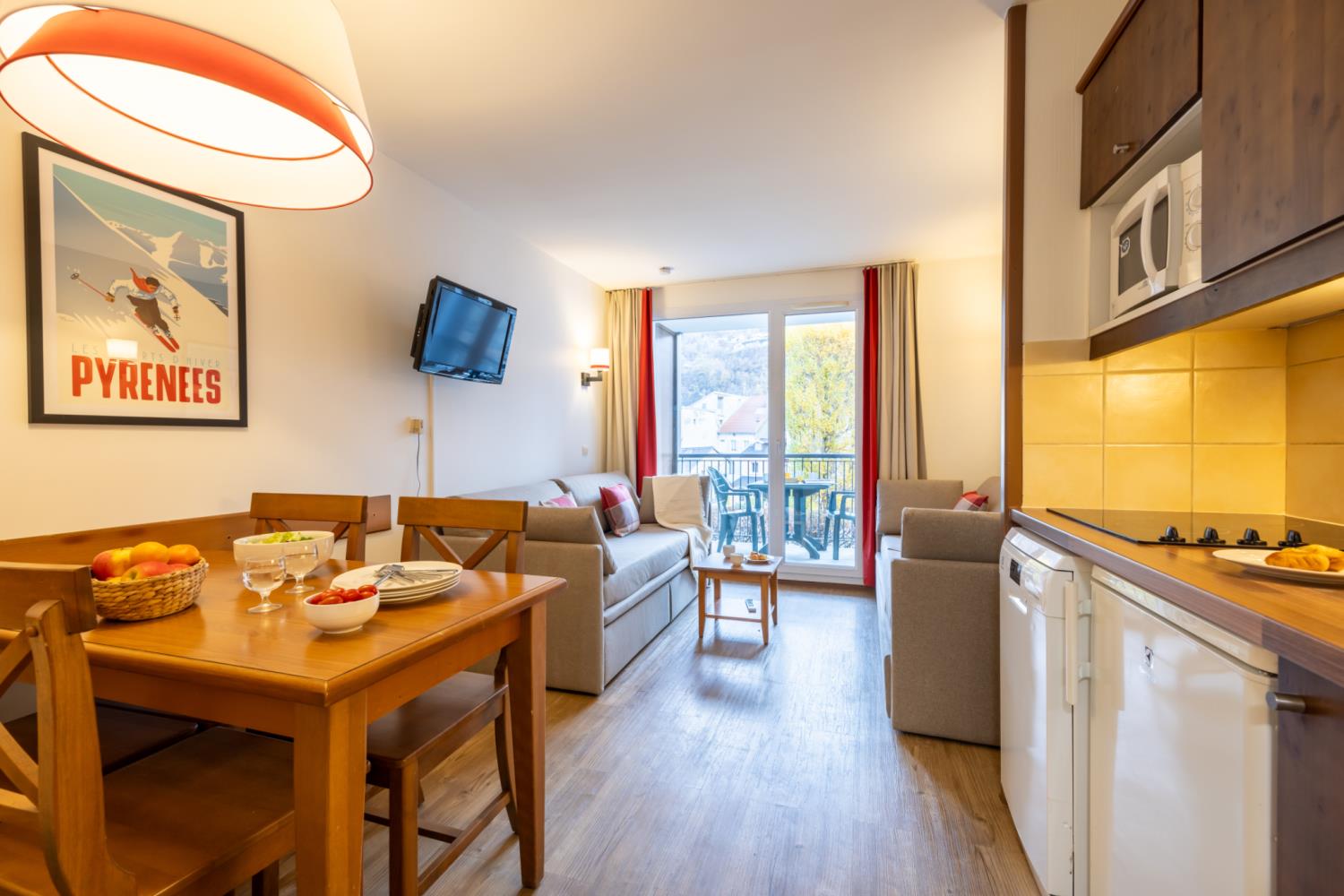 Les Trois Domaines 2p 4p