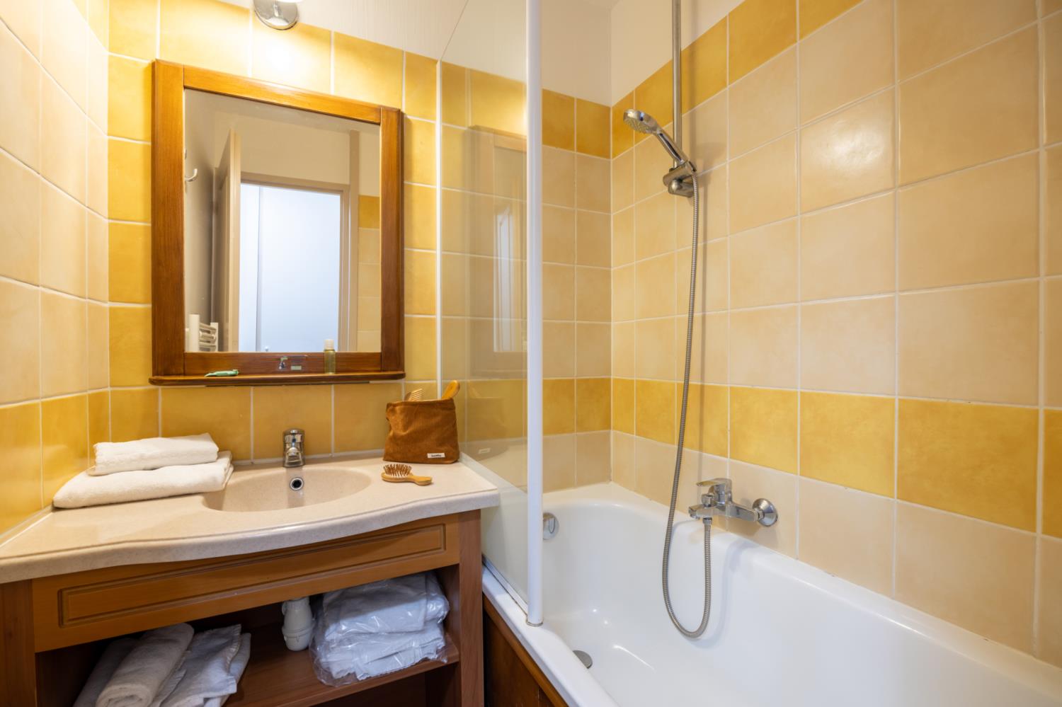 Les Trois Domaines 2p 4p