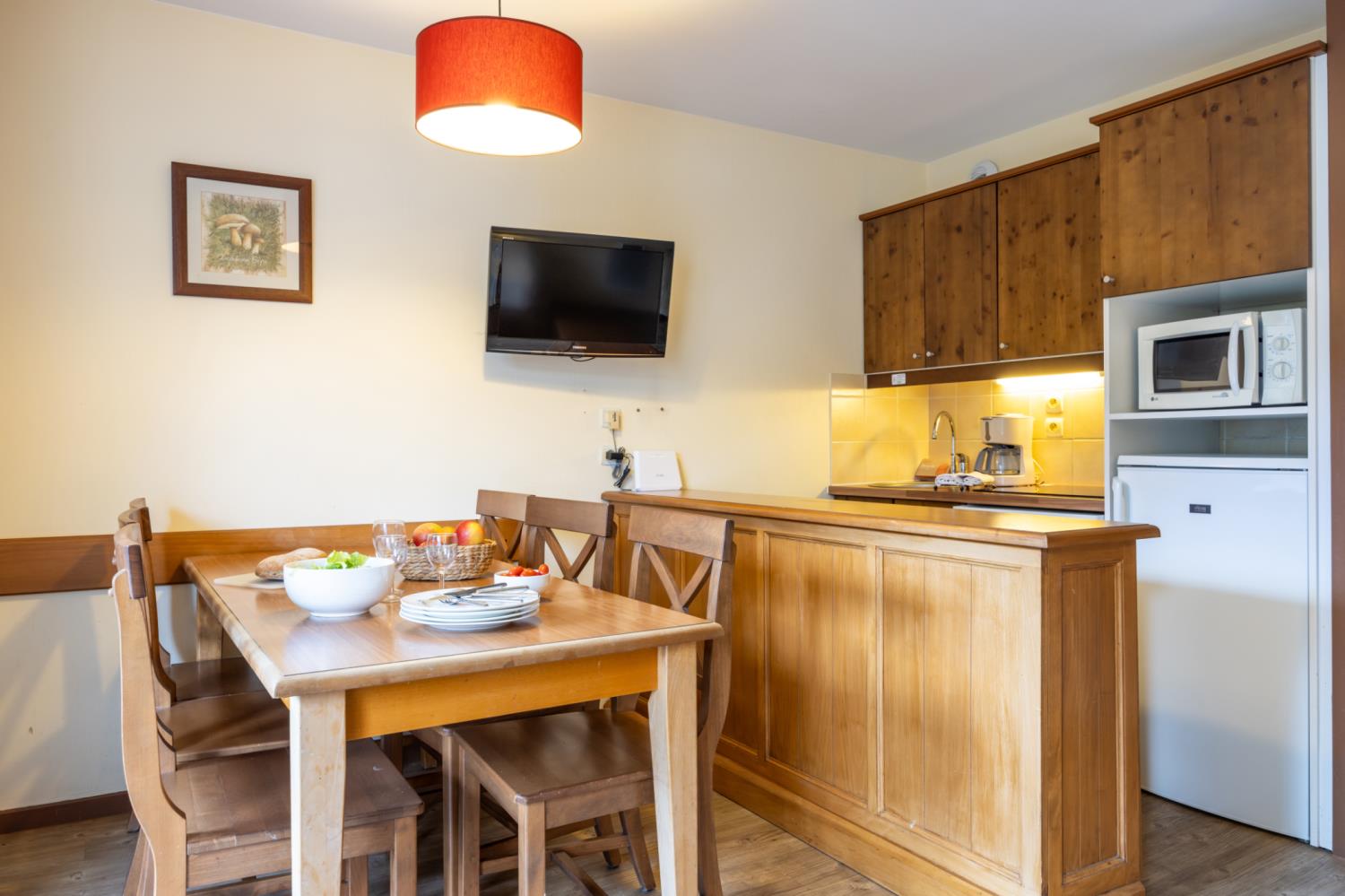 Les Trois Domaines 2/3p 5/6p