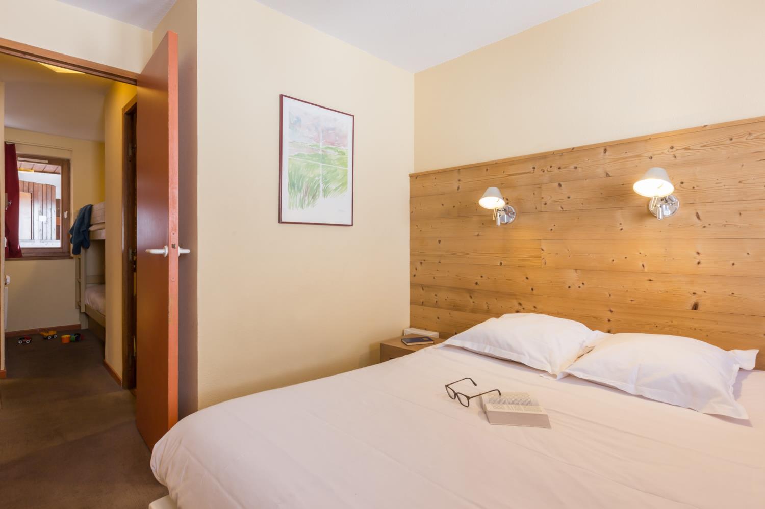 L'Ours Blanc 2/3p 6/7