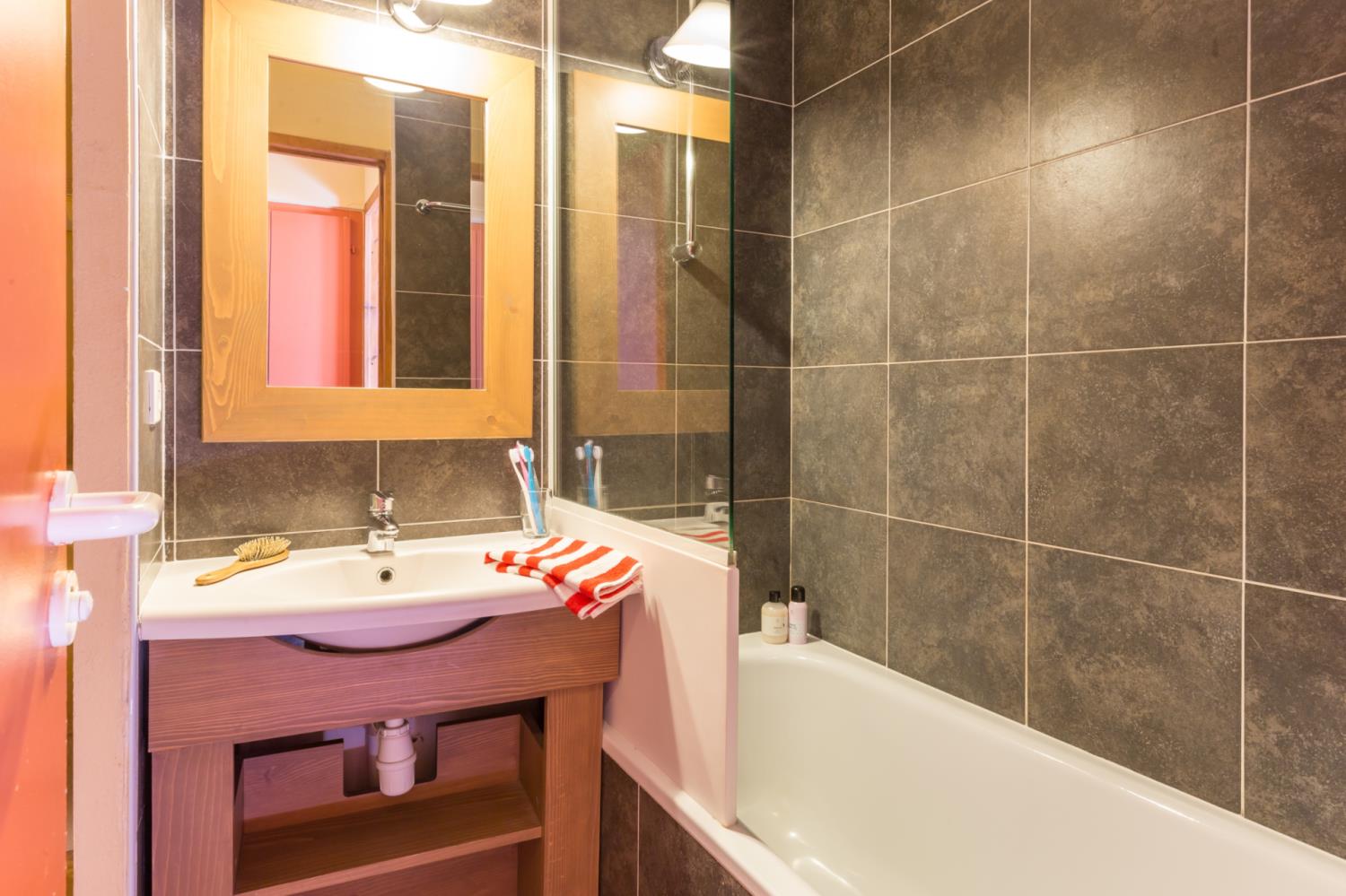 L'Ours Blanc 2/3p 6/7