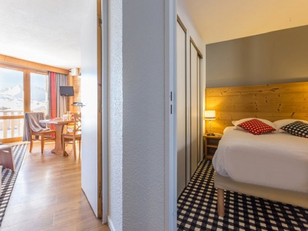 Les Constellations 2/3p 6/7p.