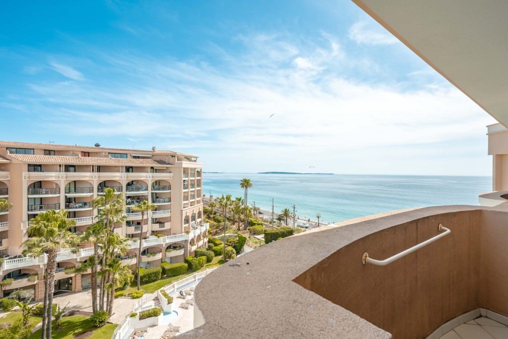 Cannes Verrerie 2p5p Sea View