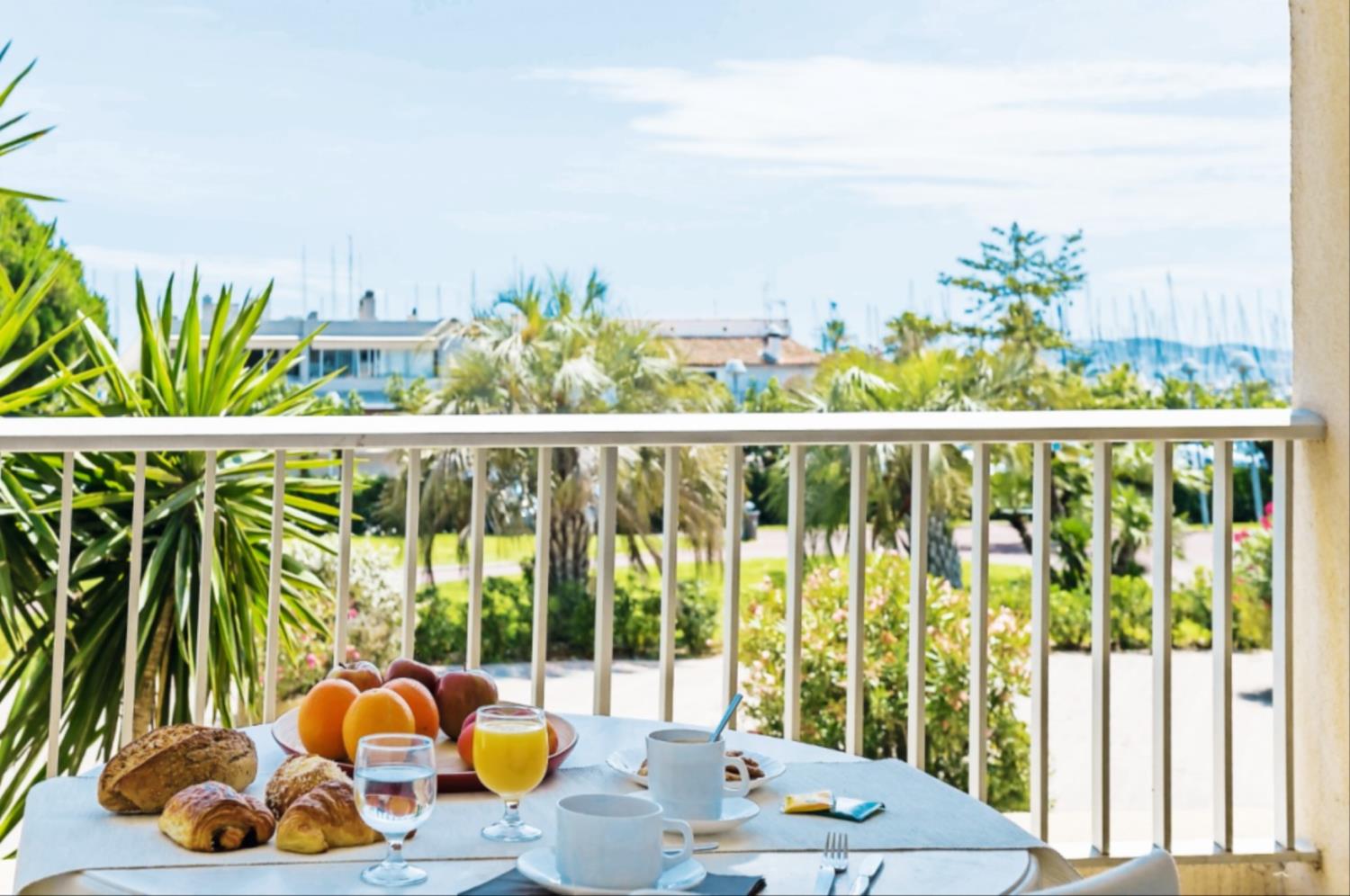 Le Port Studio 4p Port View