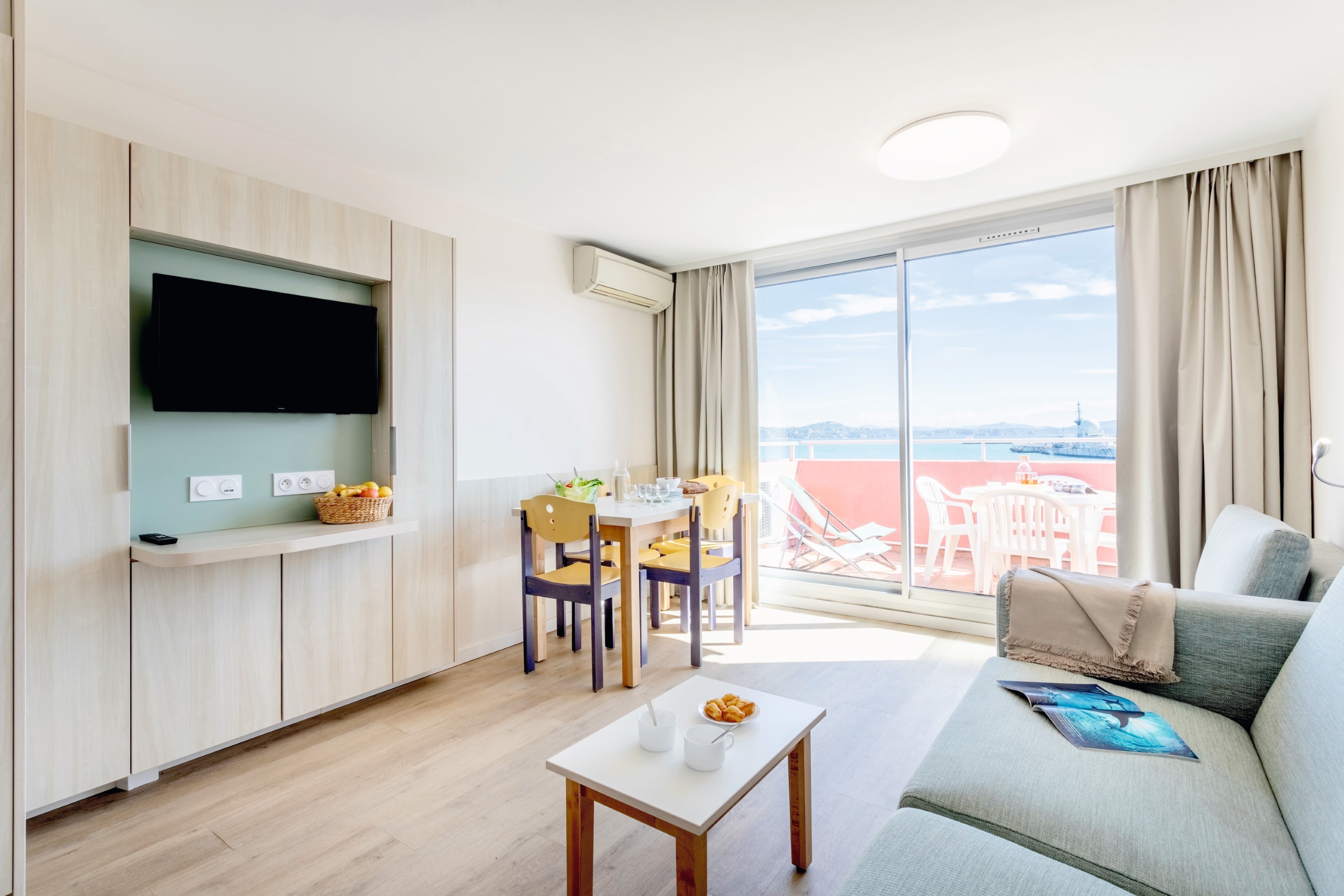 Les Jardins de la Cote d'Azur S5p Sun