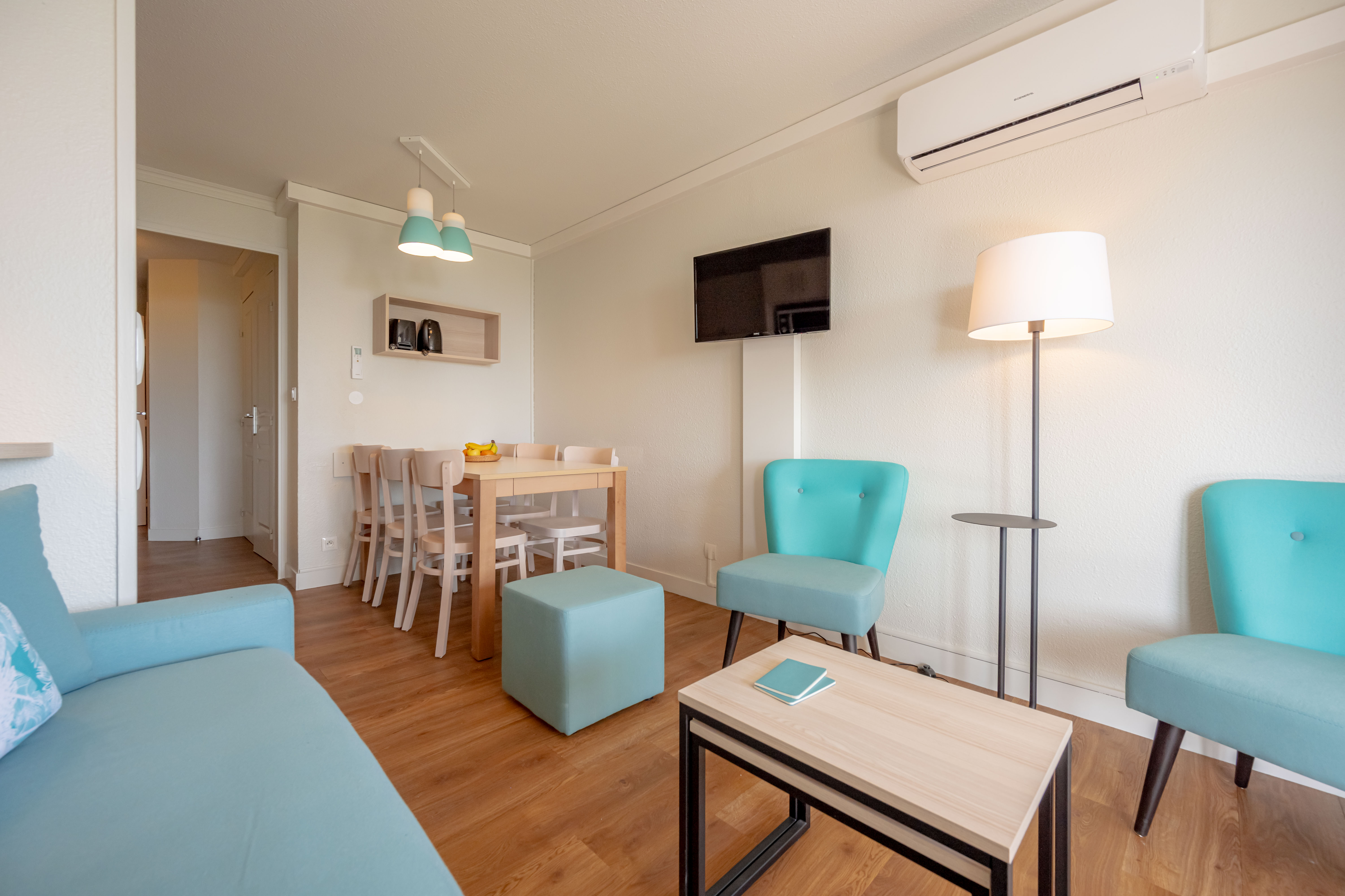 Cannes Verrerie 2p6p A/C Terrace