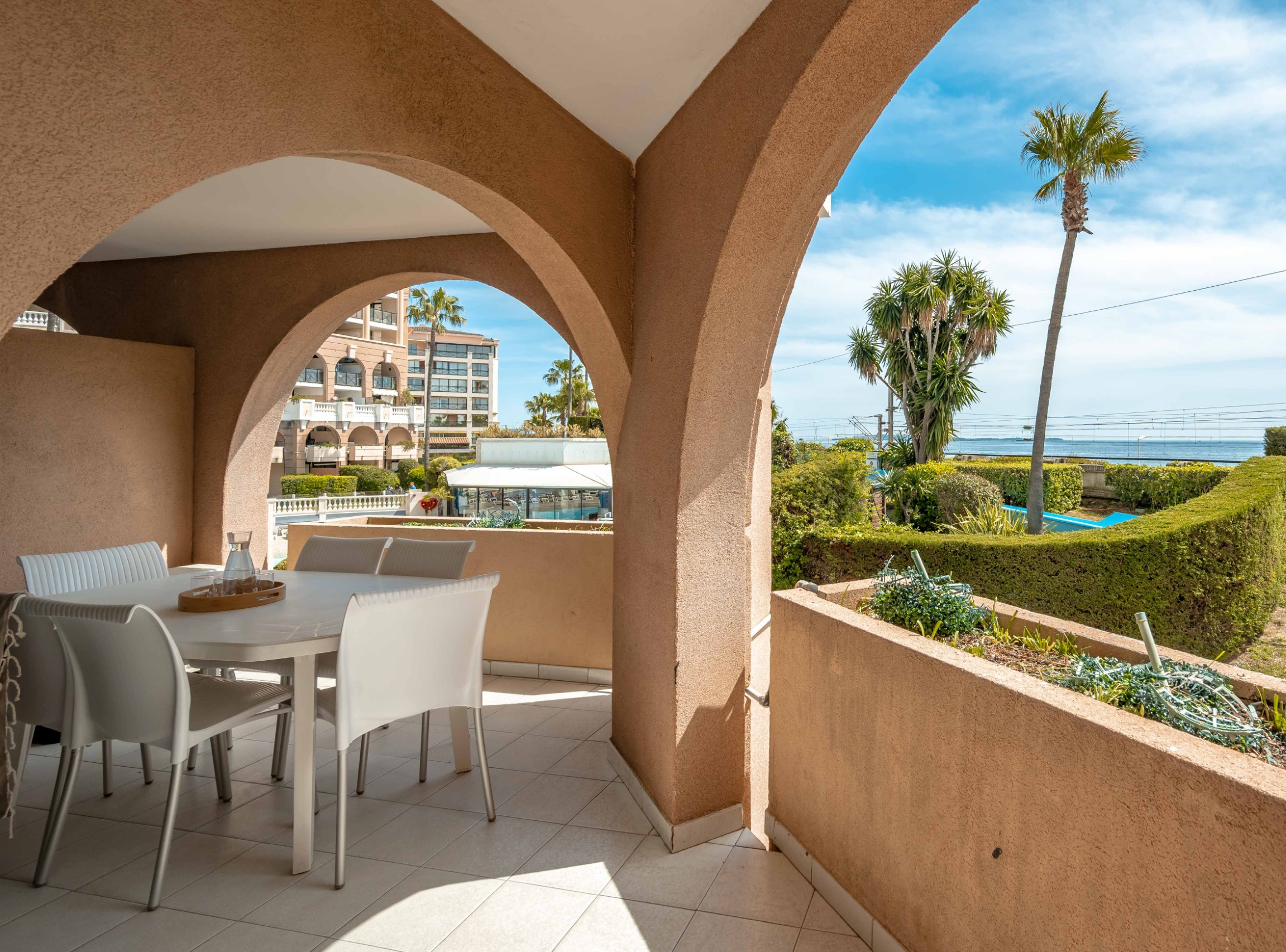 Cannes Verrerie 2p6p A/C Terrace