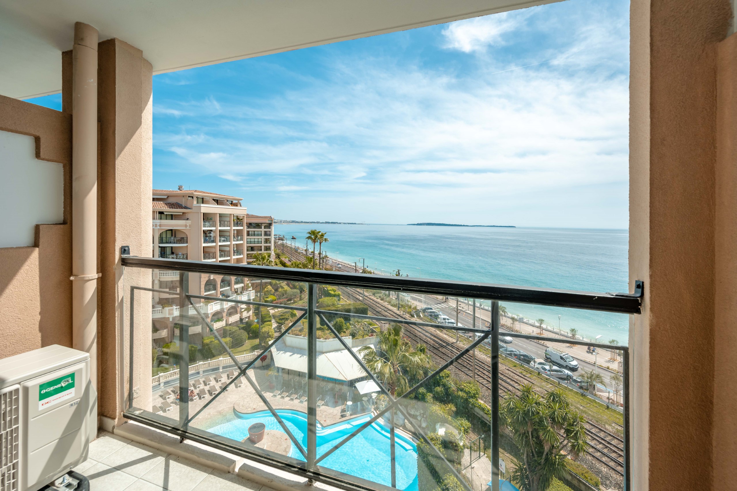 Cannes Verrerie 2p4p A/C Sea View