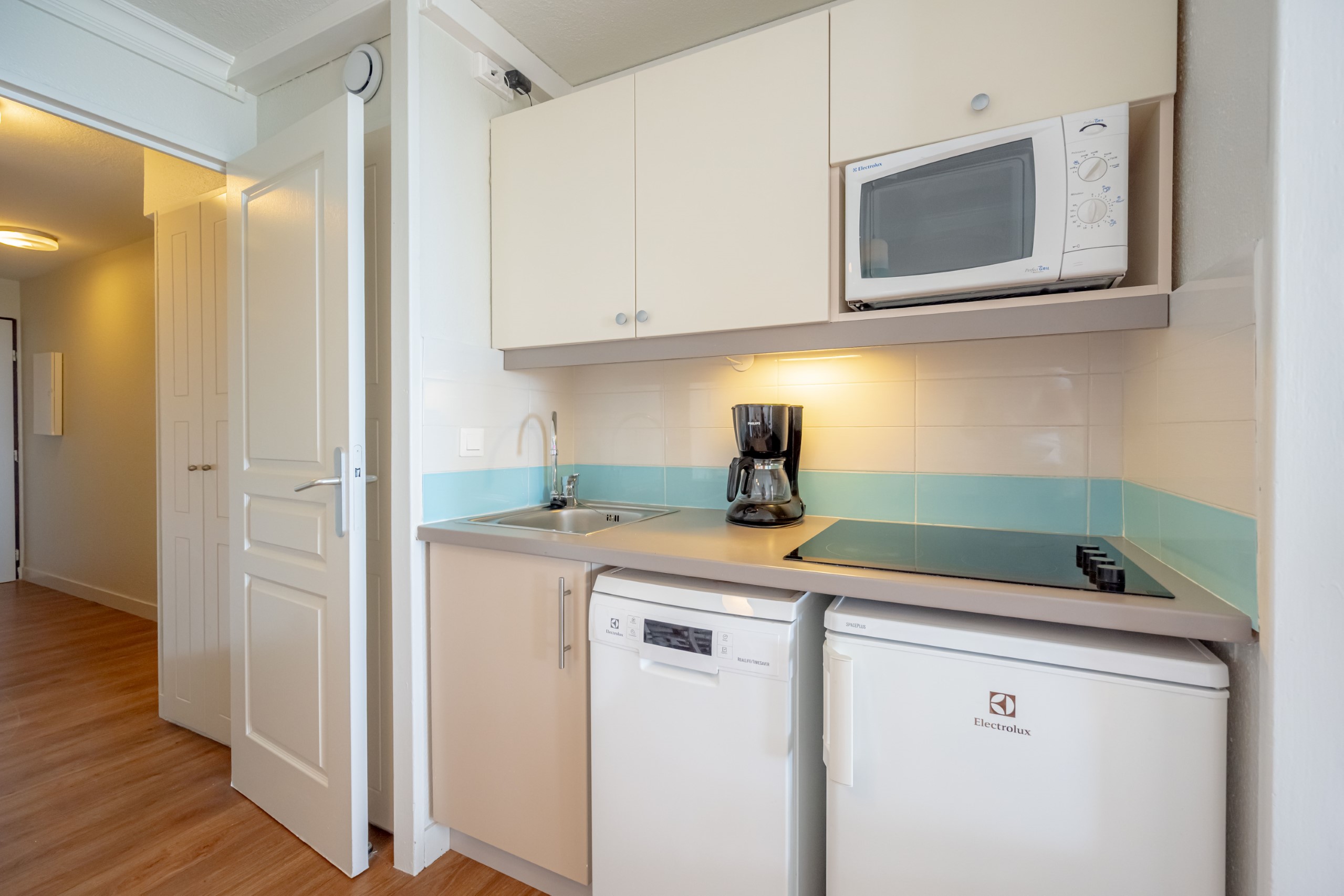 Cannes Verrerie 2p4p A/C