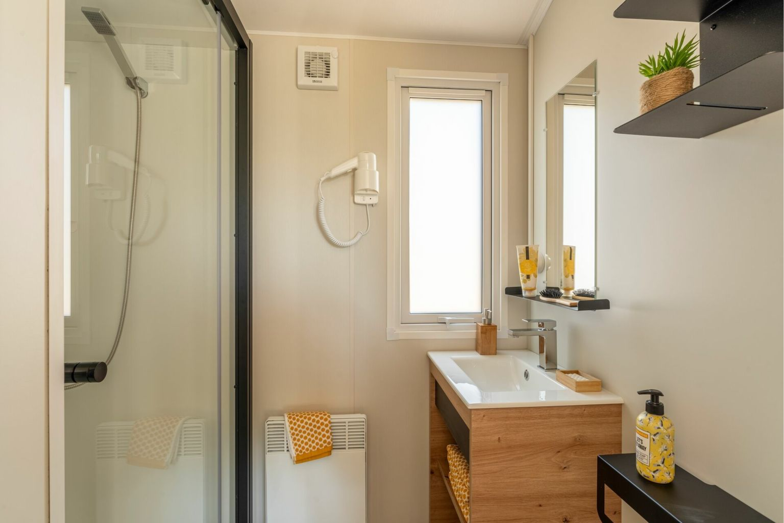 Cottage 4p 2Bdrms AirConPremium