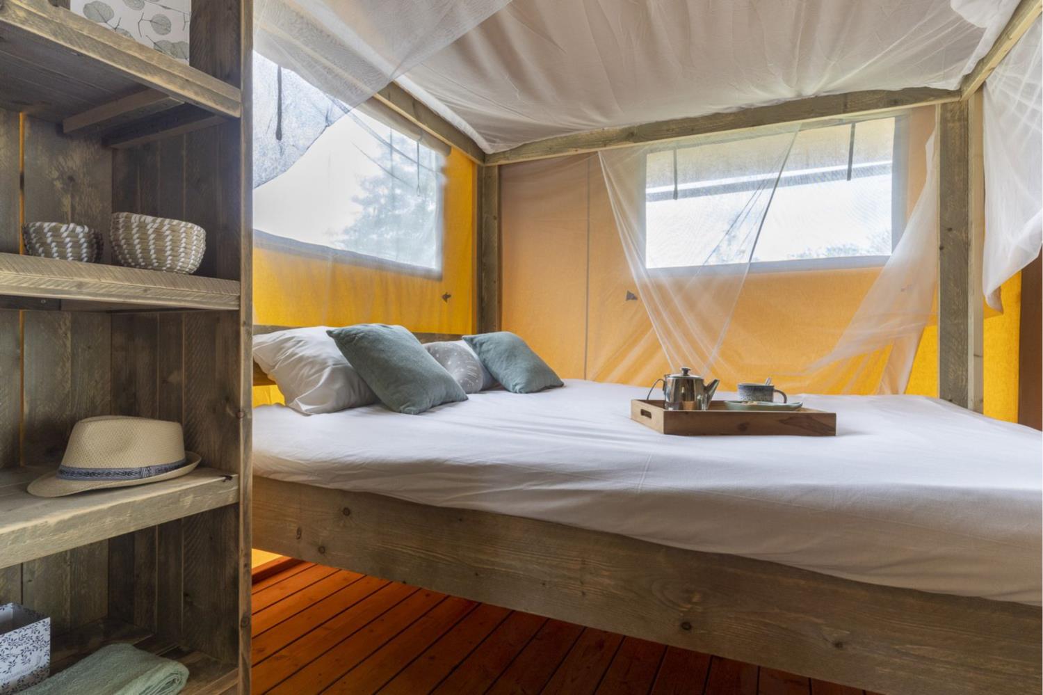 Lodge Safari 6p 3Bdrms AirCon ****