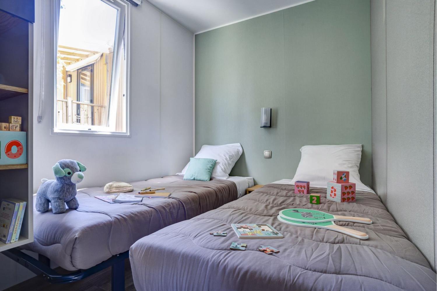 Cottage Friends 10p 5Bdrms AirCon ****