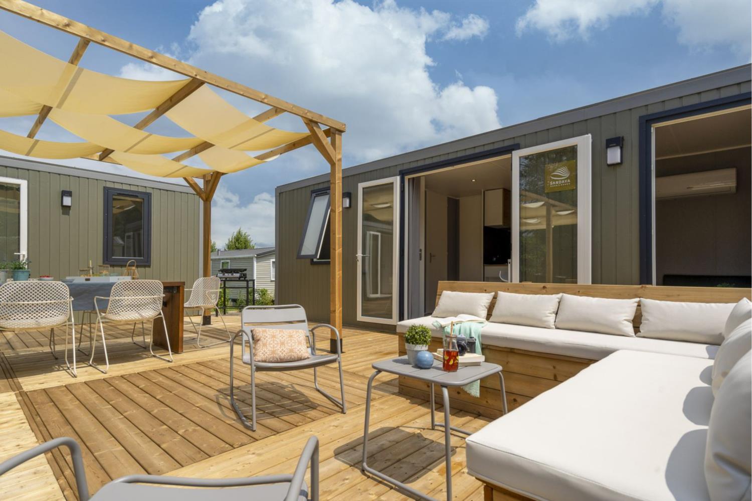 Cottage Friends 10p 5Bdrms AirCon ****