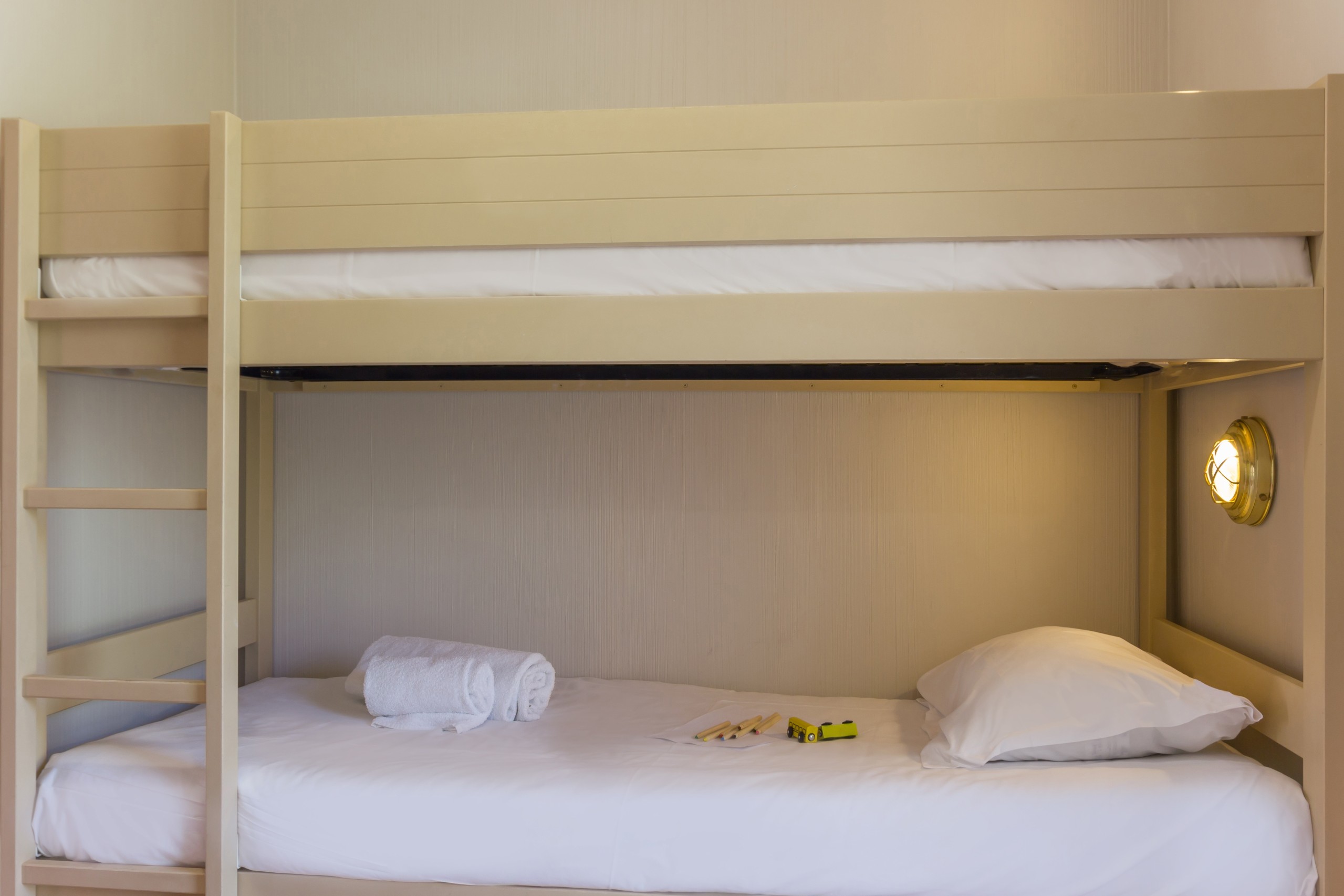 Cannes Mandelieu 2p6p NR