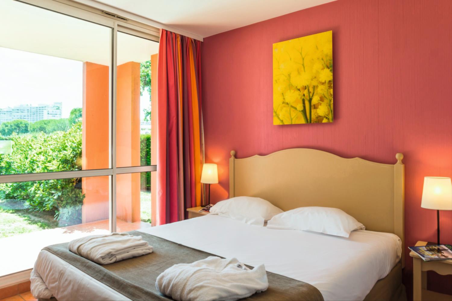 Cannes Mandelieu 2p6p NR