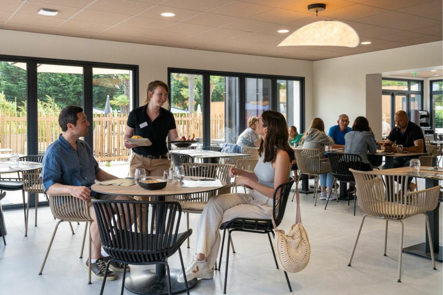 Cottage 4p 2Bdrms ***