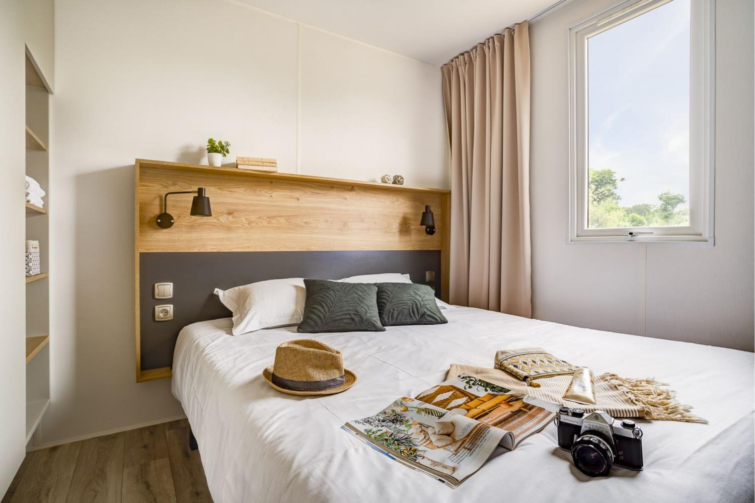 Cottage Friends 10p ****