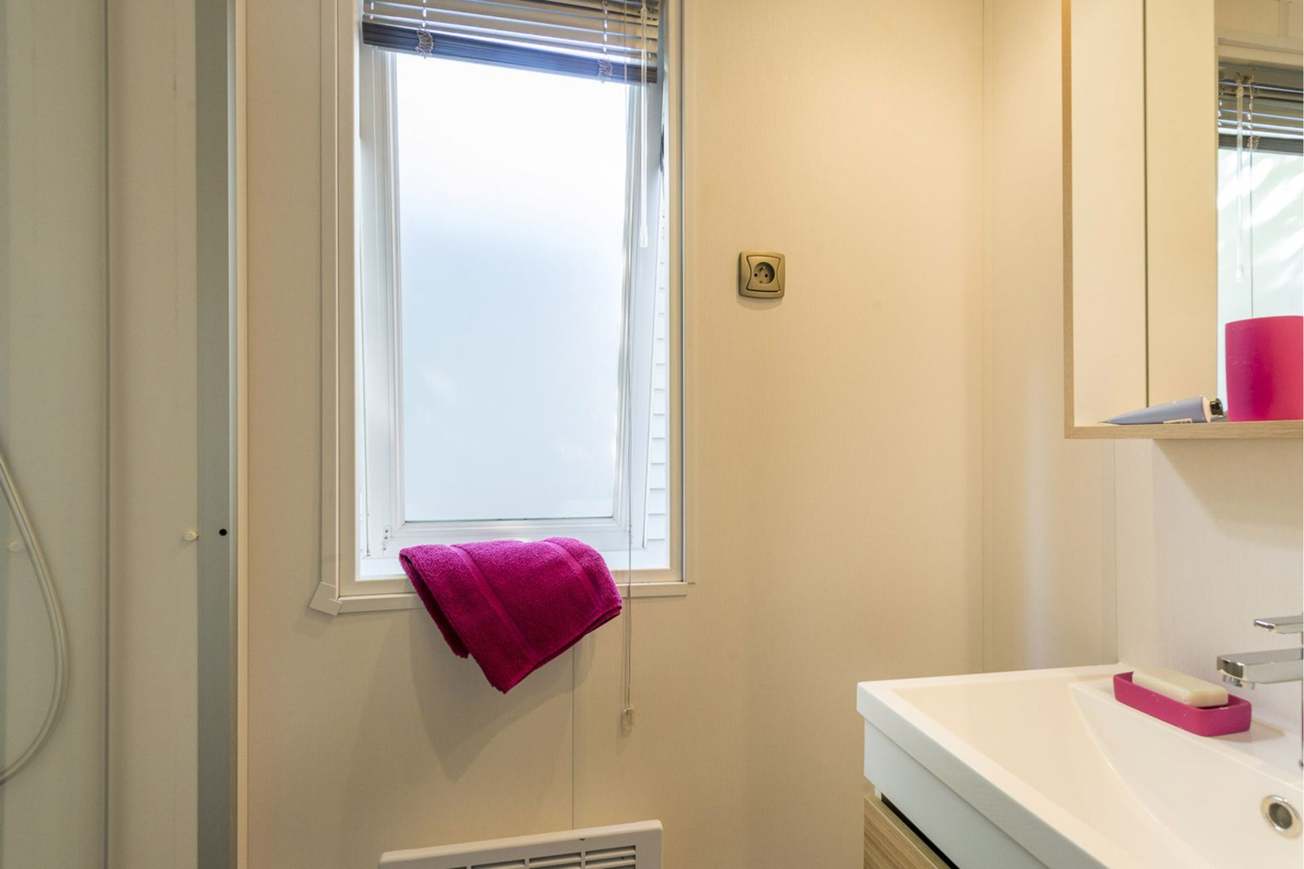 Cottage Provençal 4p 2Bdrms AirCon ****