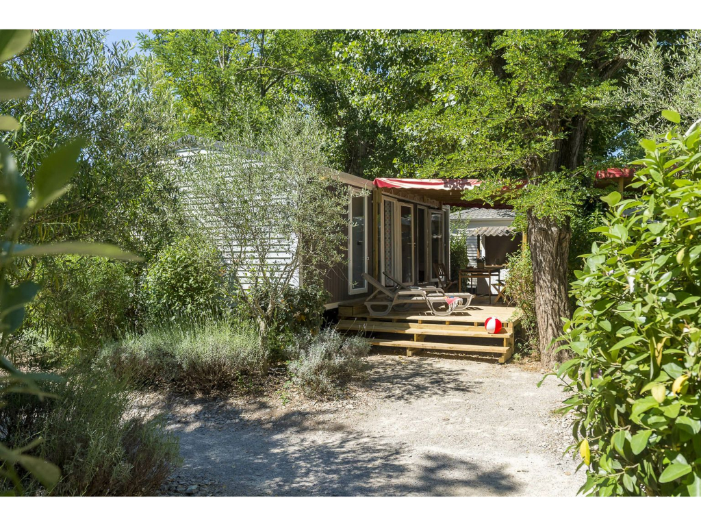 Cottage Friends 12p 6Bdrms AirCon ****