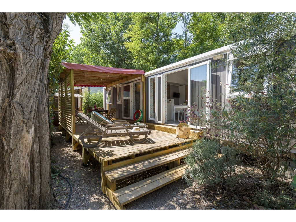 Cottage Friends 12p 6Bdrms AirCon ****