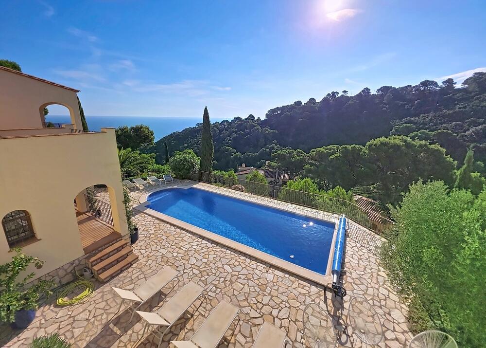 B-135 Villa France - Image 14