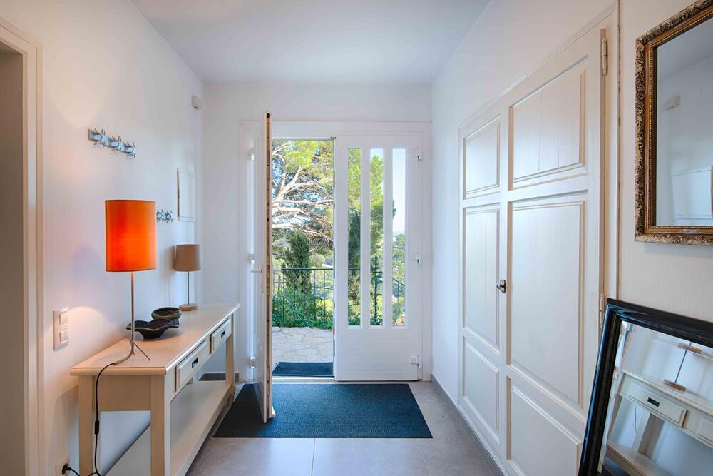 Casa Catalana - Image 4