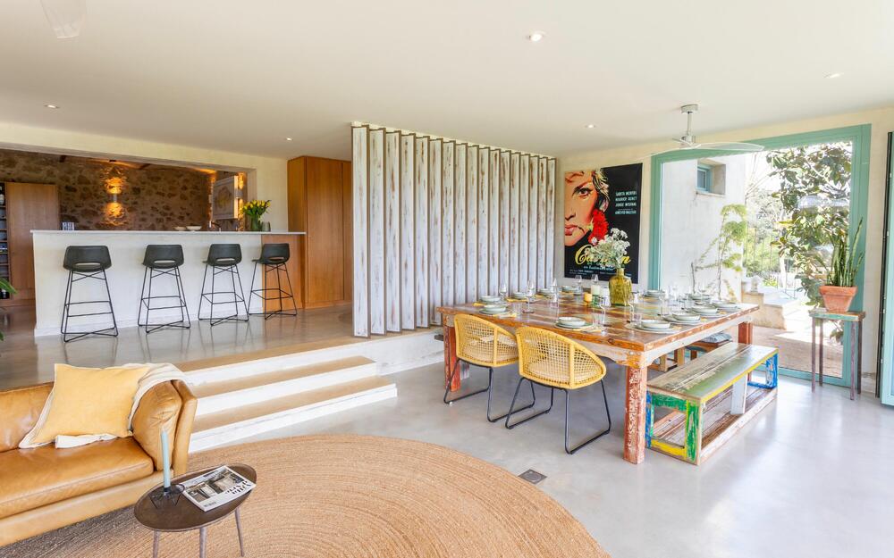 Mas Rupia - Image 24