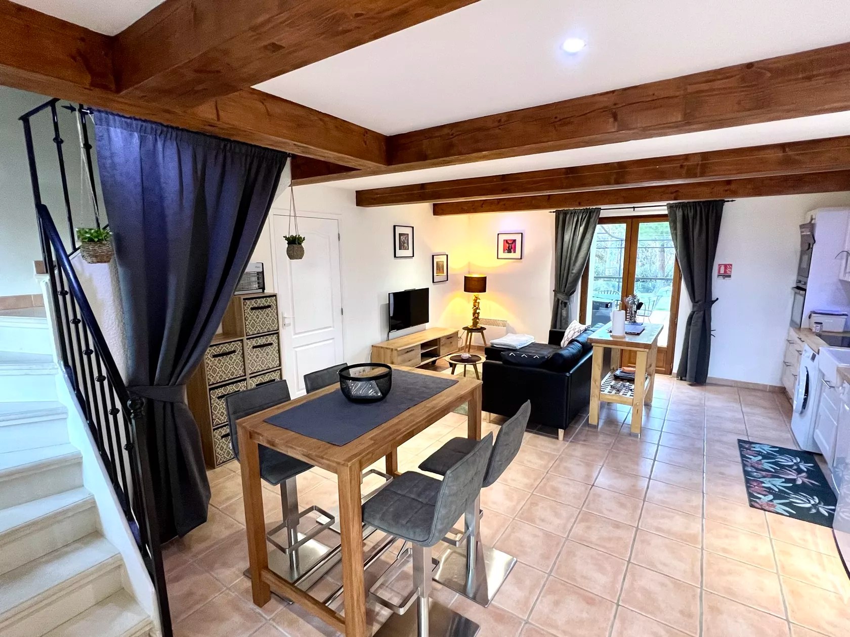 Les Petites Ecuries - Ponpon