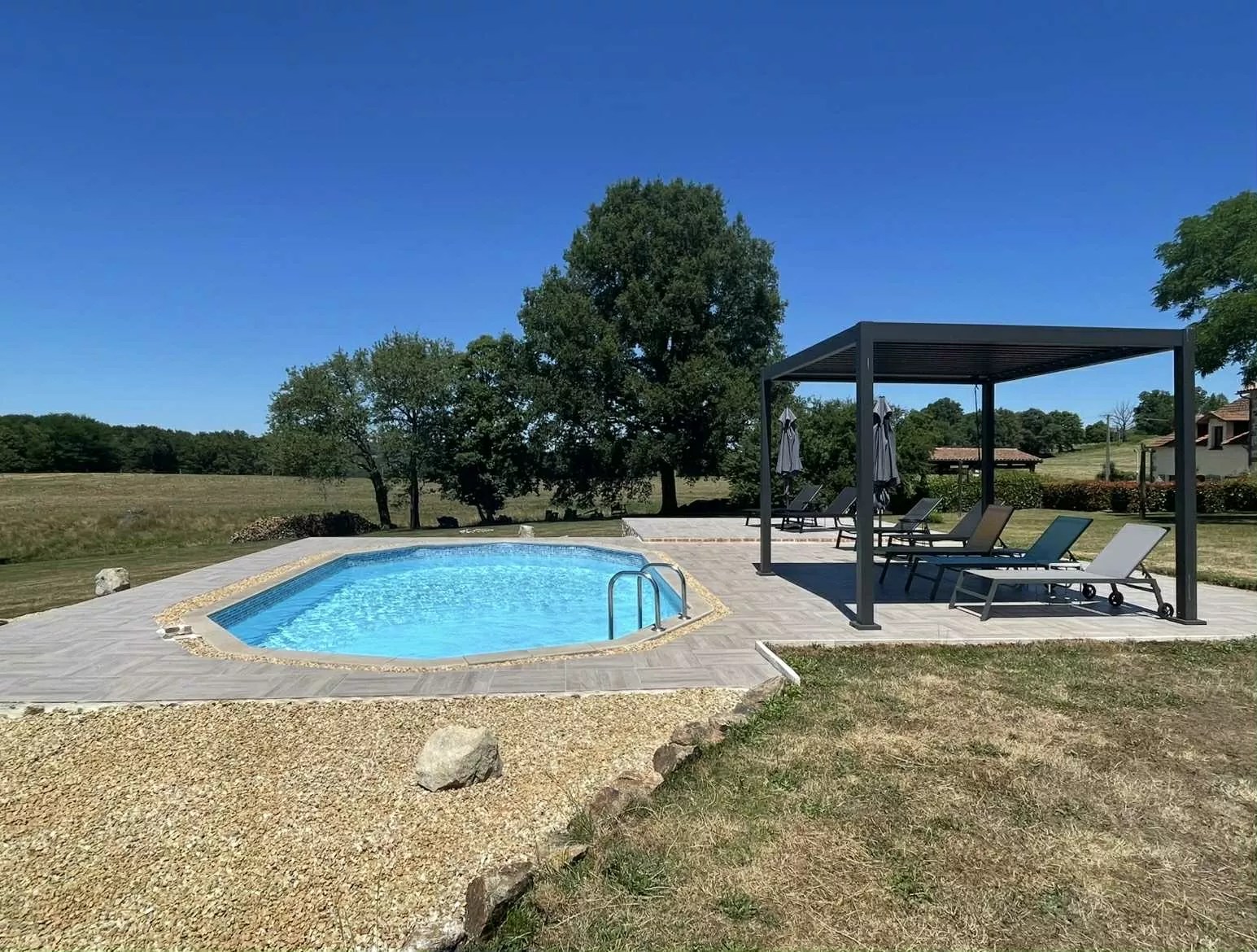 Les Carrieres - Fishing Holidays