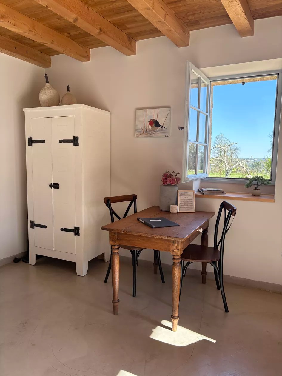 Chambre en pierre gîte Monpazier