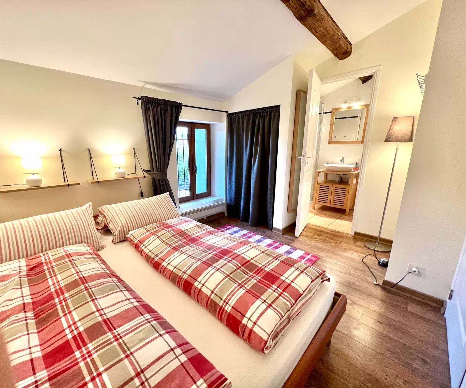 Les Petites Ecuries - Ponpon