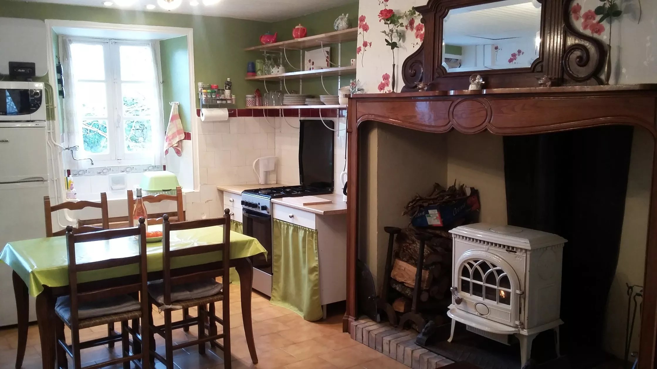 Les Gites Fleuris - La Petite Rose House