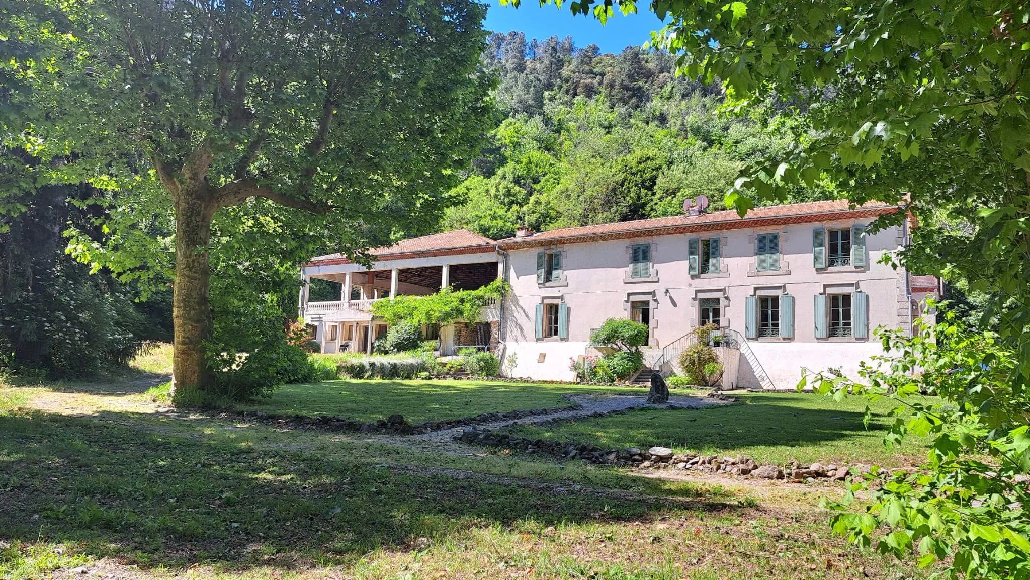 Château du Fraissinet - the Château Apartment