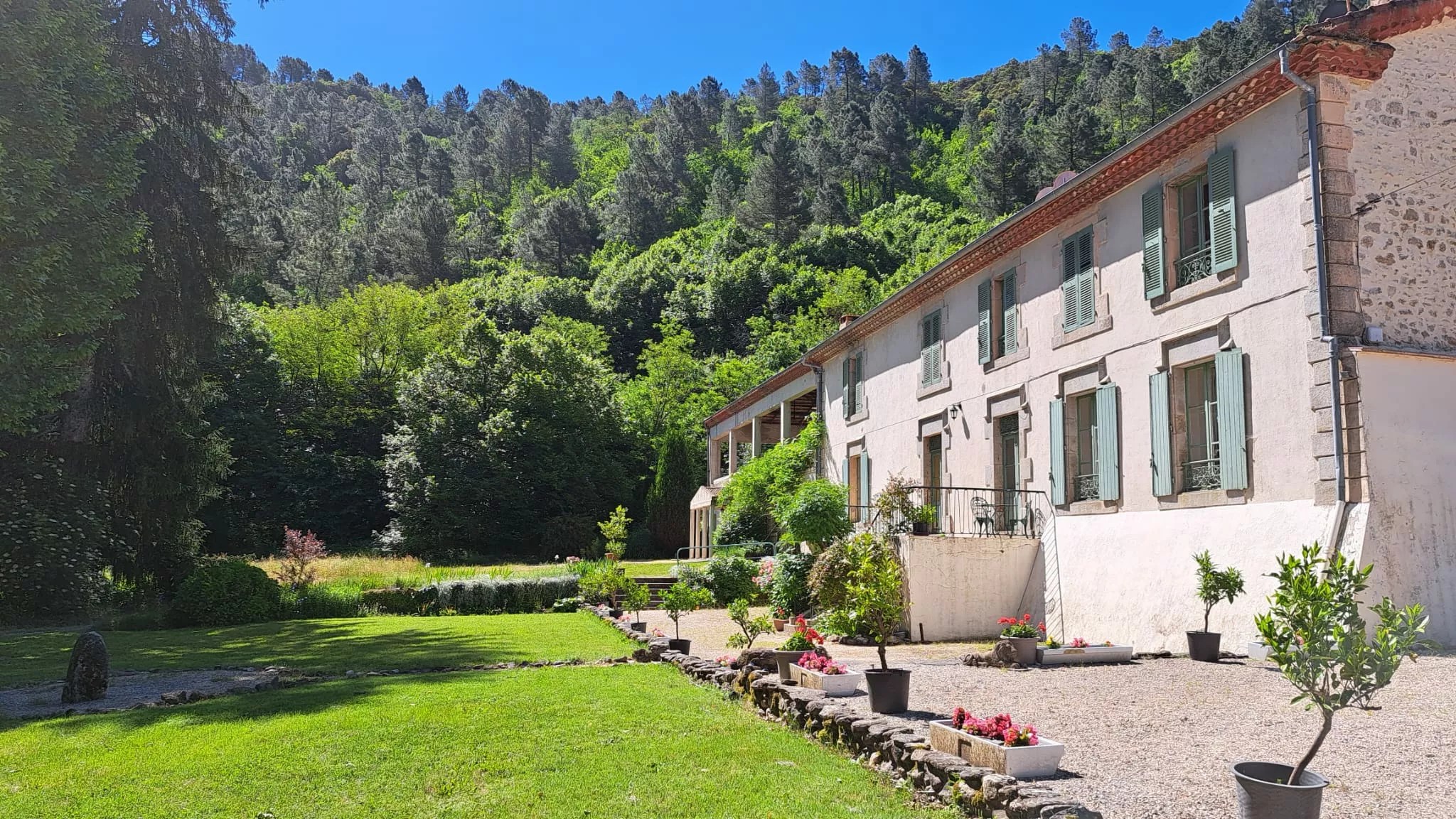 Chateau du Fraissinet - Les Pins