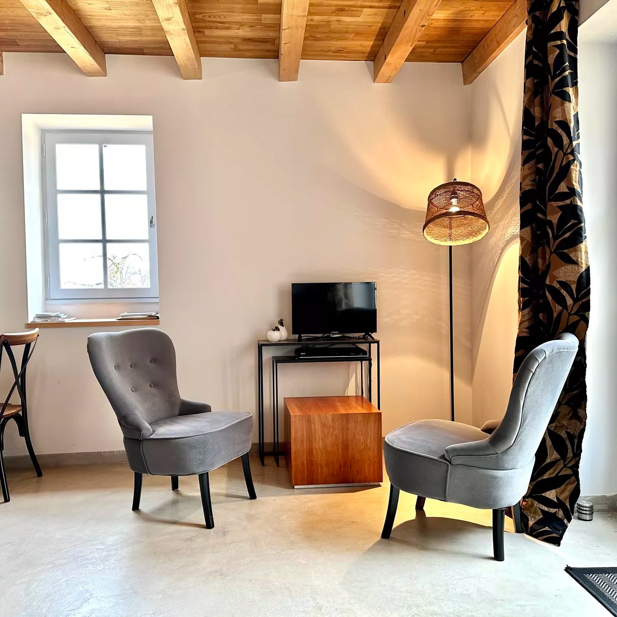 Chambre en pierre gîte Monpazier