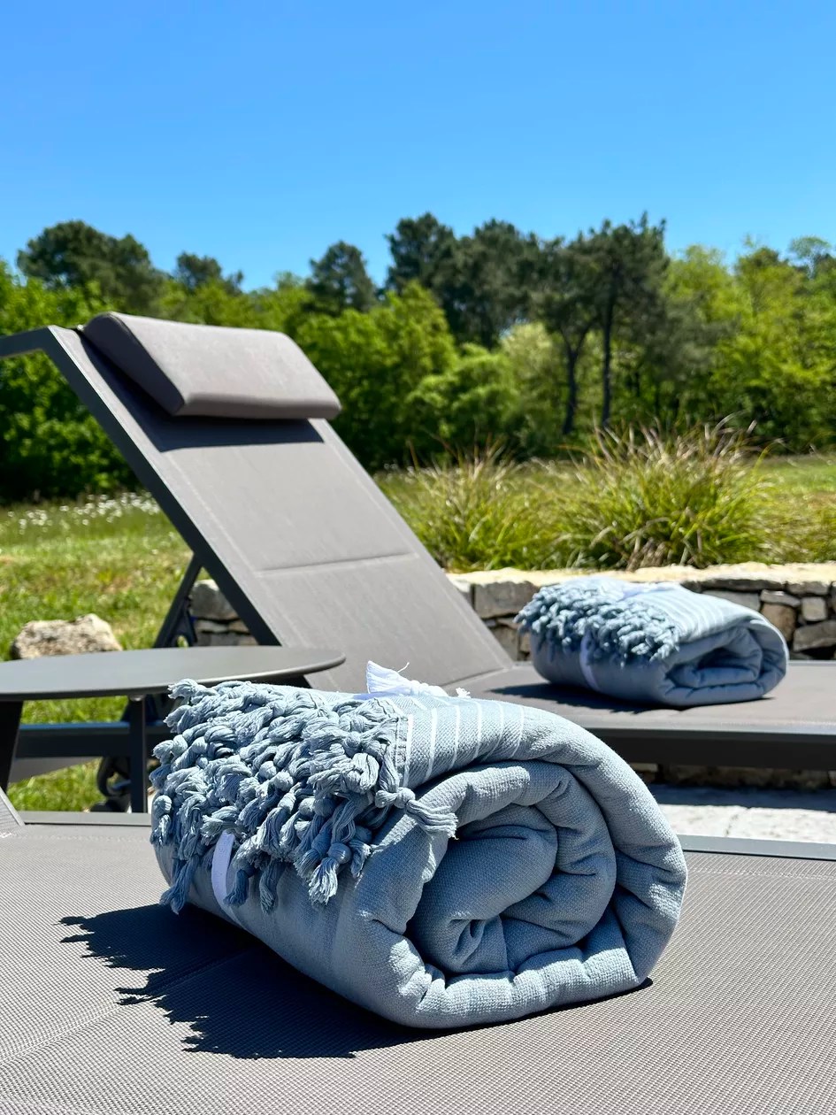 Chambre en pierre gîte Villeréal
