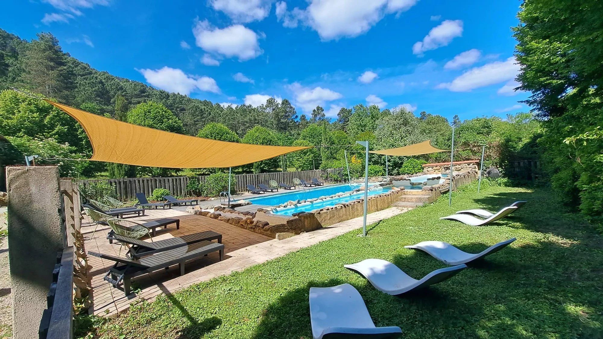 Château du Fraissinet - the Château Apartment