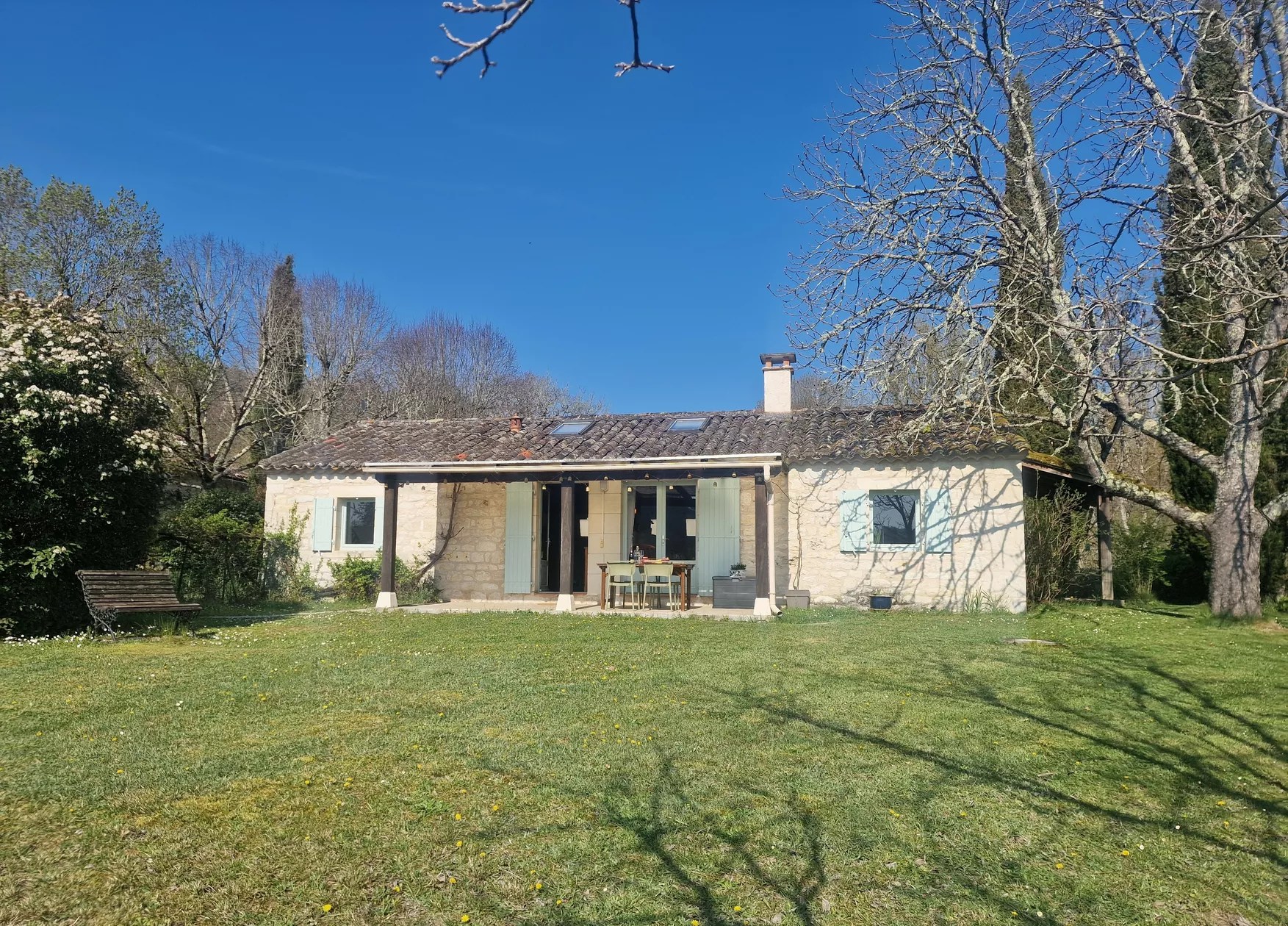 Cozy gite close to Montcuq