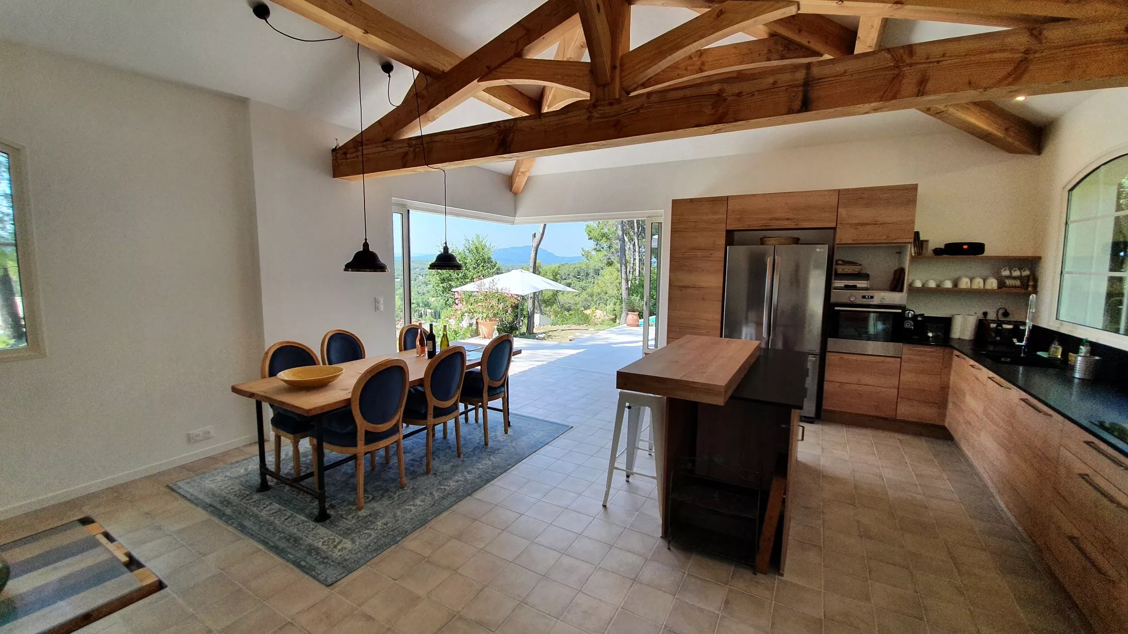 Charming house with pool and panoramic view for 1-2 families