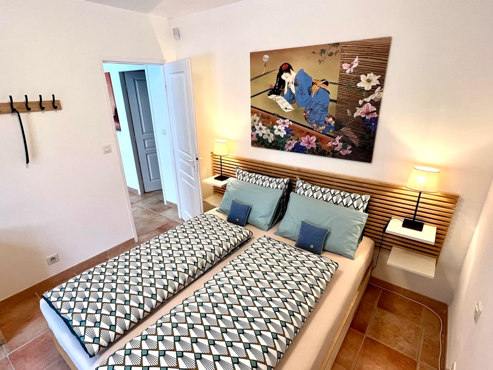 Les Petites Ecuries - Tango