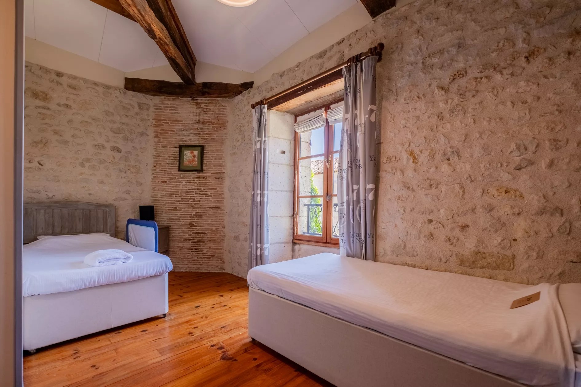 Chateau de Gurat - Le Coin Fleuri