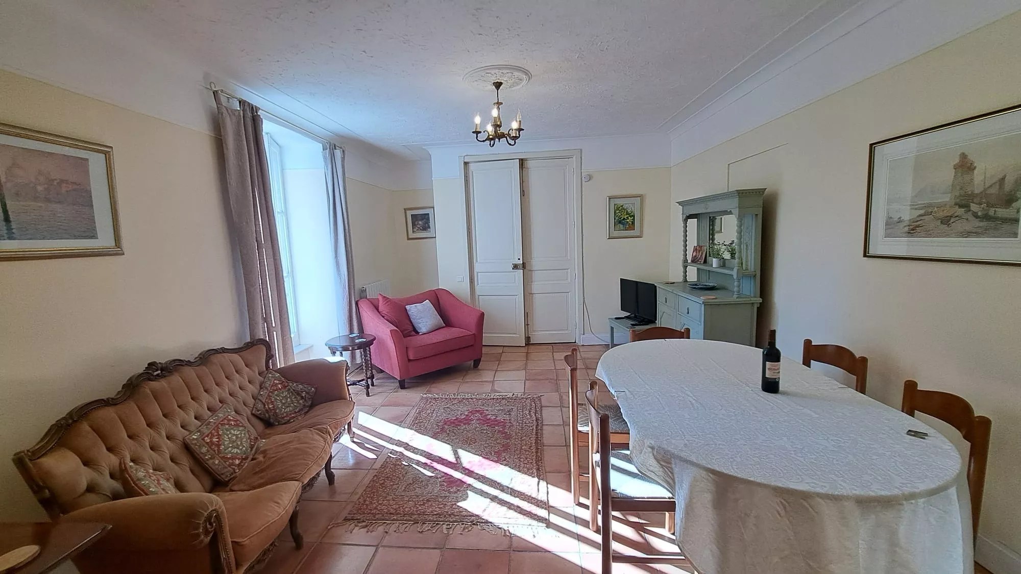 Château du Fraissinet - the Château Apartment