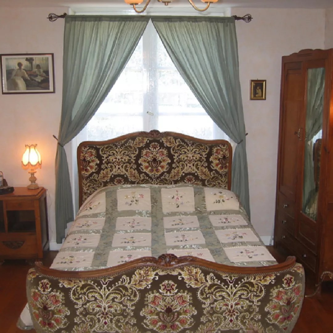 Les Gites Fleuris - La Petite Rose House