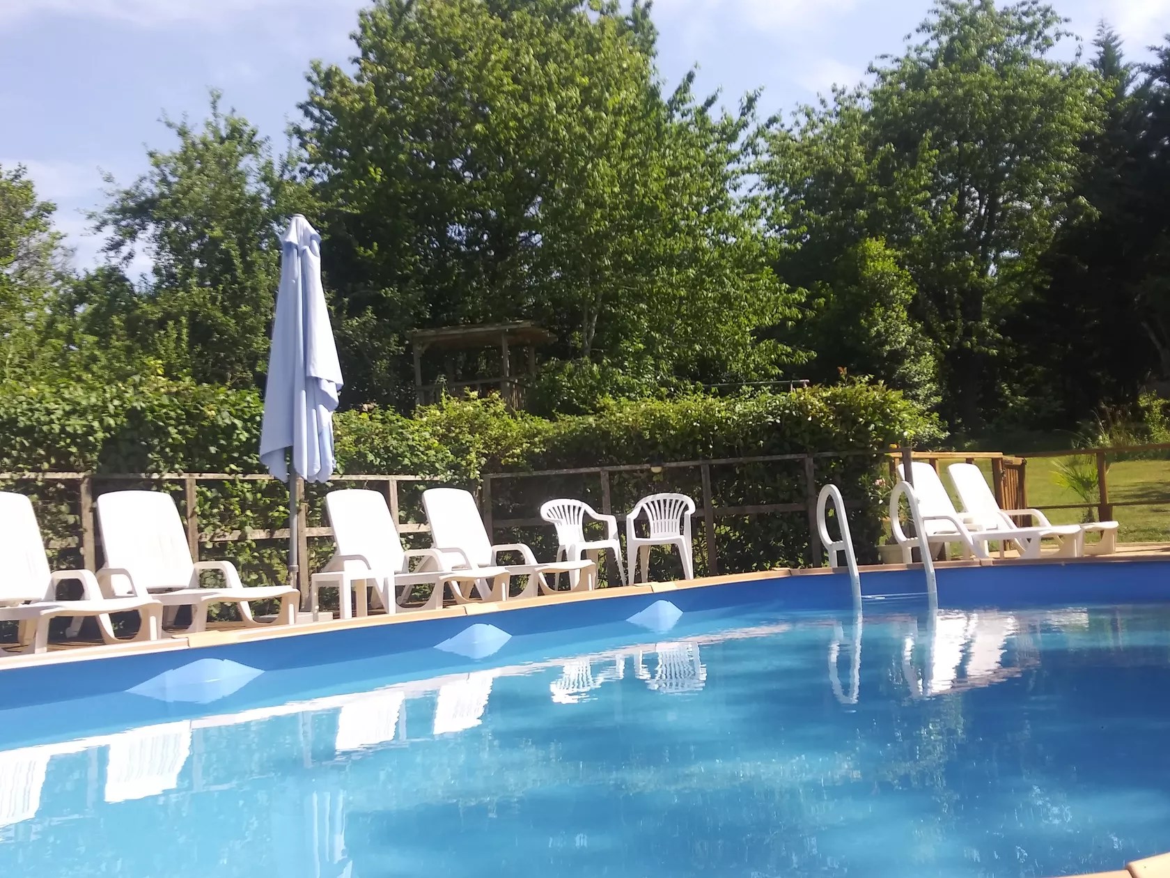 Les Gites Fleuris - La Petite Rose House