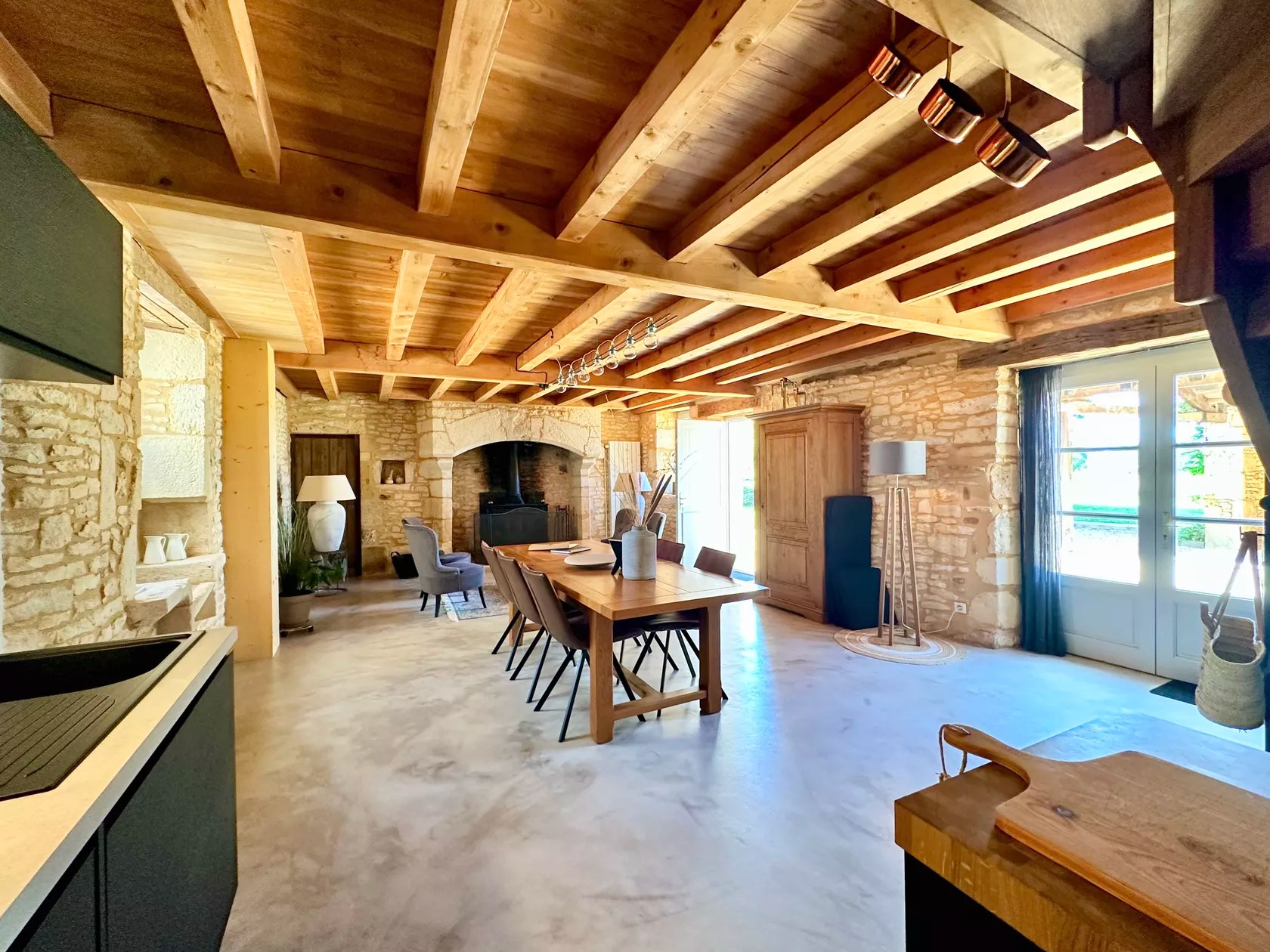Chambre en pierre gîte Villeréal