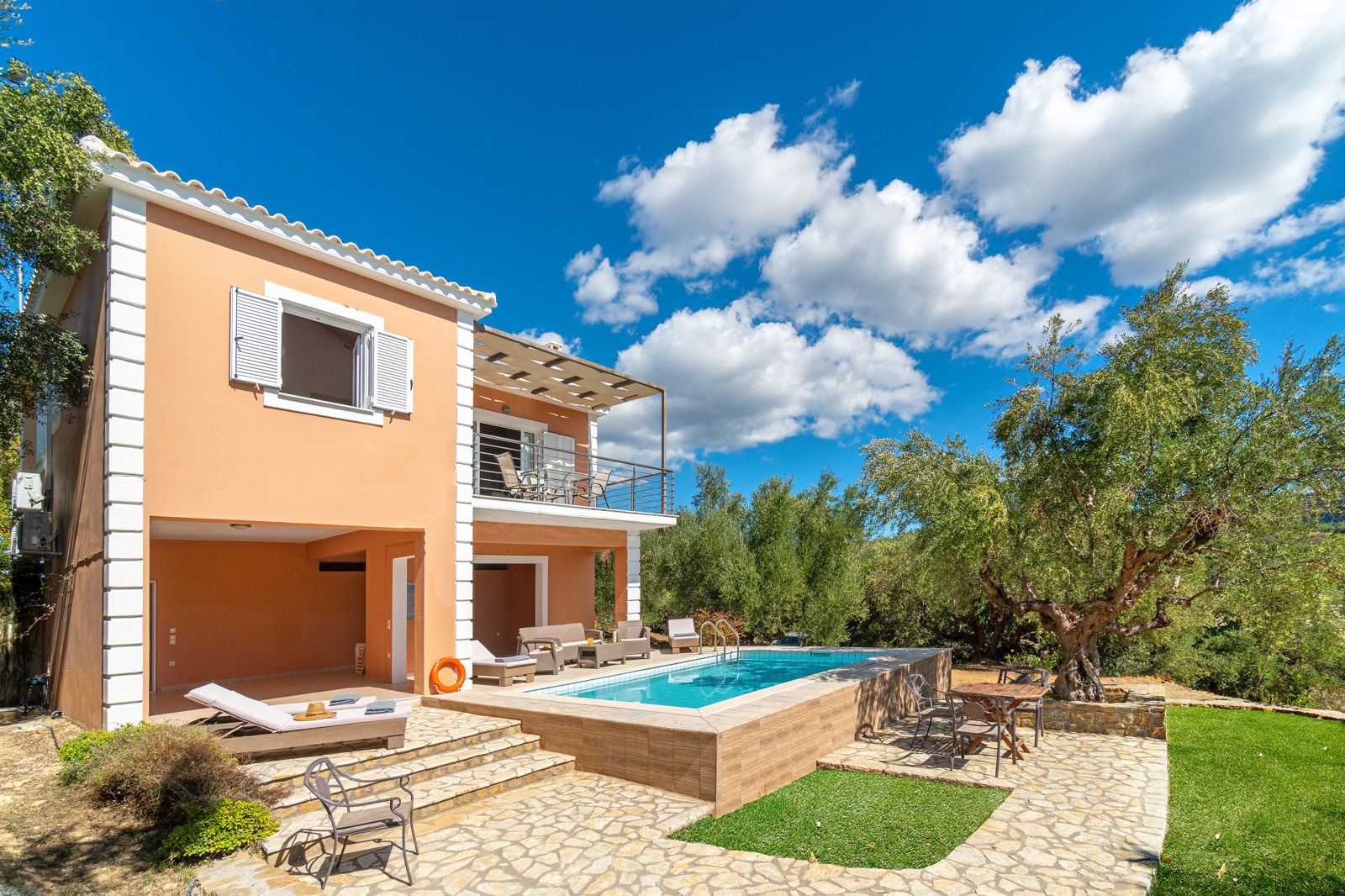 Schiza Houses Schiza Houses