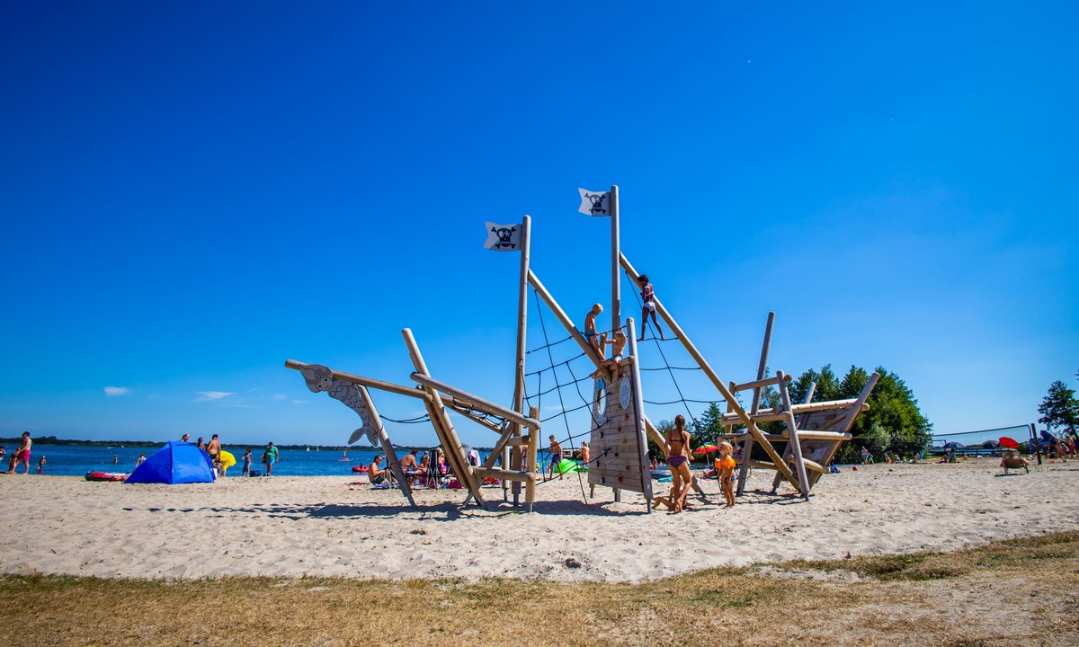 Camping Vakantiepark Bergumermeer