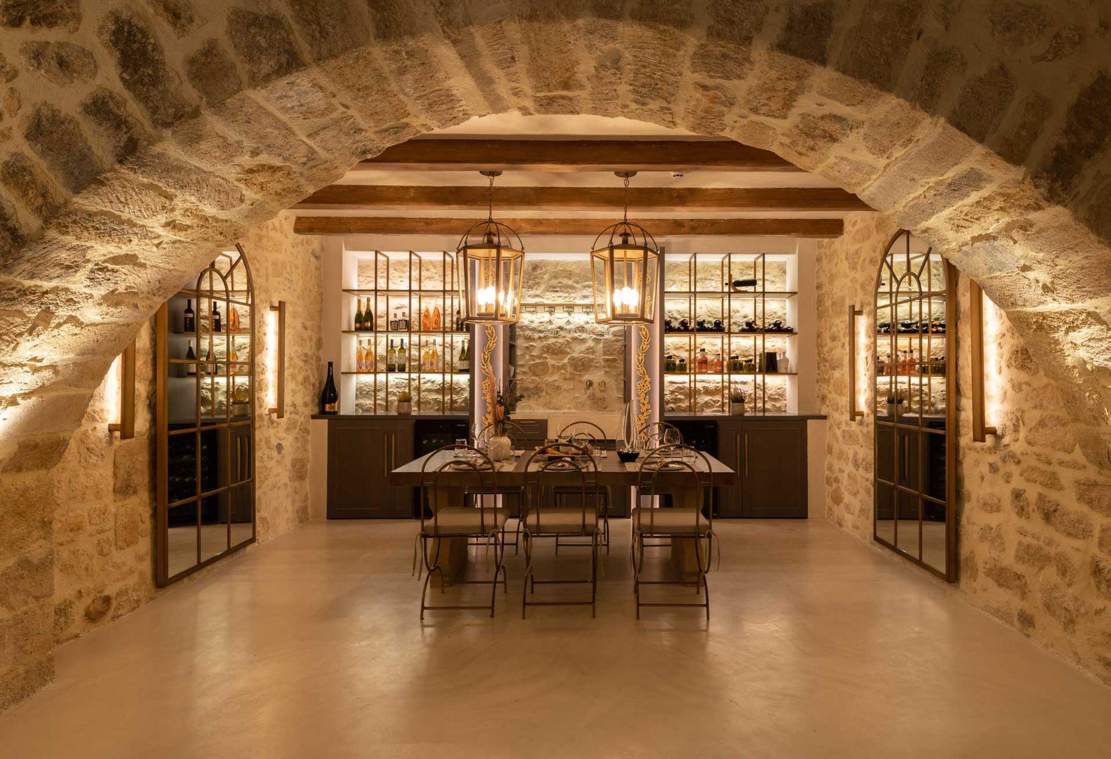 Inotropes Boutique Suites