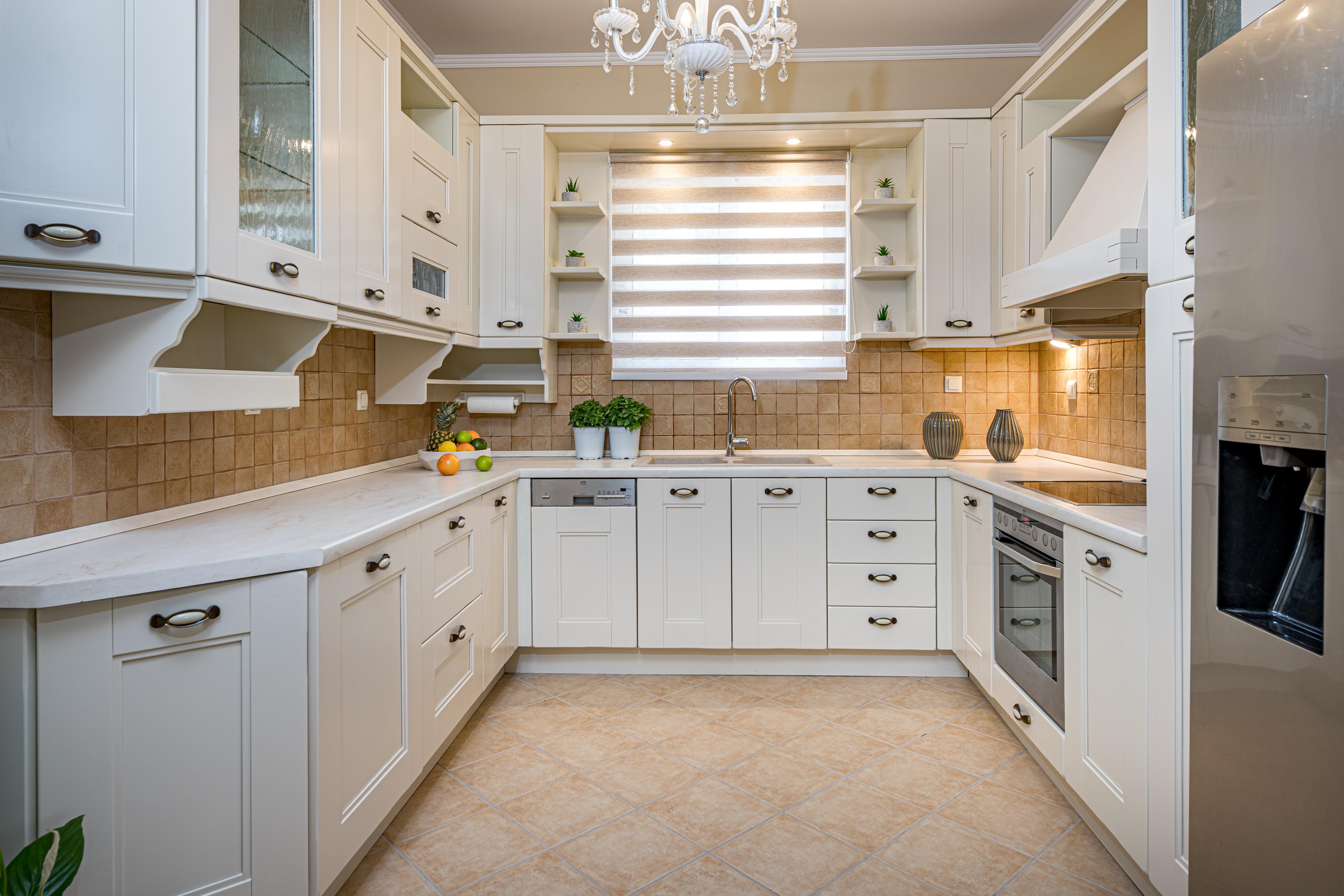 Aithra Country House